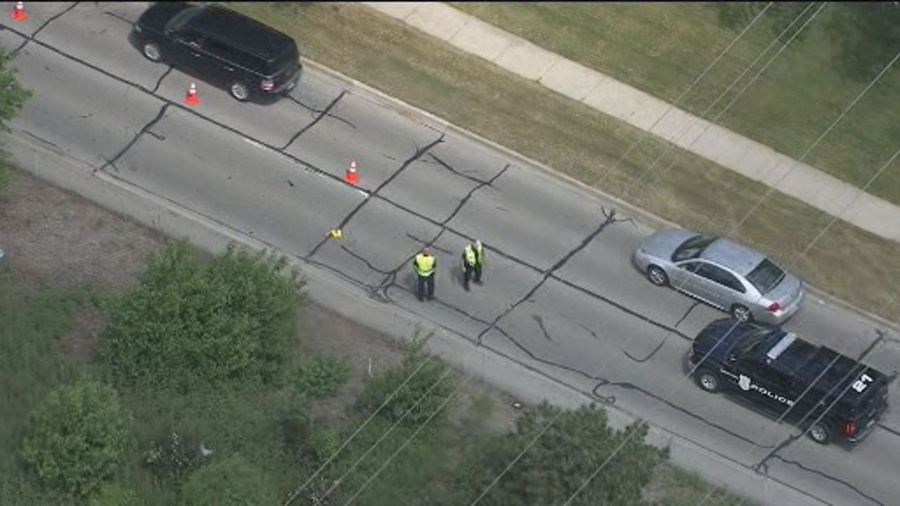 Woman fell out of moving car, struck by back tire in Warren,...